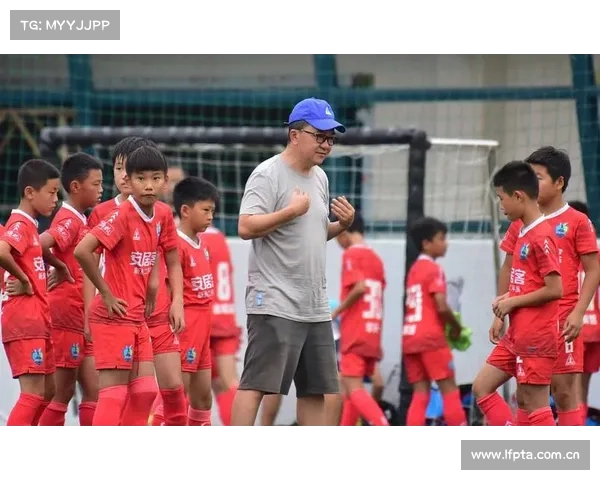 孙继海呼吁国家队应尽早启用年轻球员推动队伍新生力量 孙继海呼吁国家队应尽早启用年轻球员推动队伍新生力量